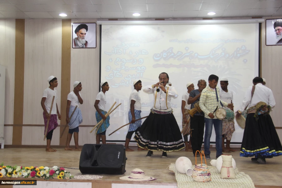 برگزاری جشنواره فرهنگ و هنر هرمزگان در دانشگاه فرهنگیان هرمزگان 16