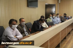 نشست تقدیر از زحمات و خدمات همکاران دانشگاه فرهنگیان هرمزگان در سال 1400 6