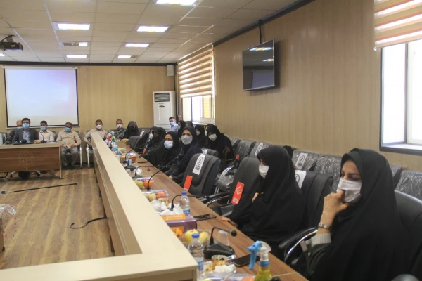 نشست تقدیر از زحمات و خدمات همکاران دانشگاه فرهنگیان هرمزگان در سال 1400 5