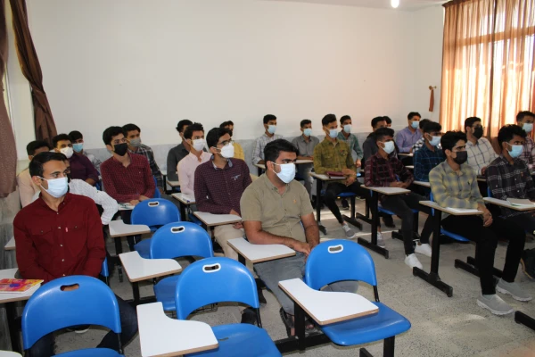 آغاز آموزش حضوری در پردیس های استان هرمزگان به روایت تصویر 2