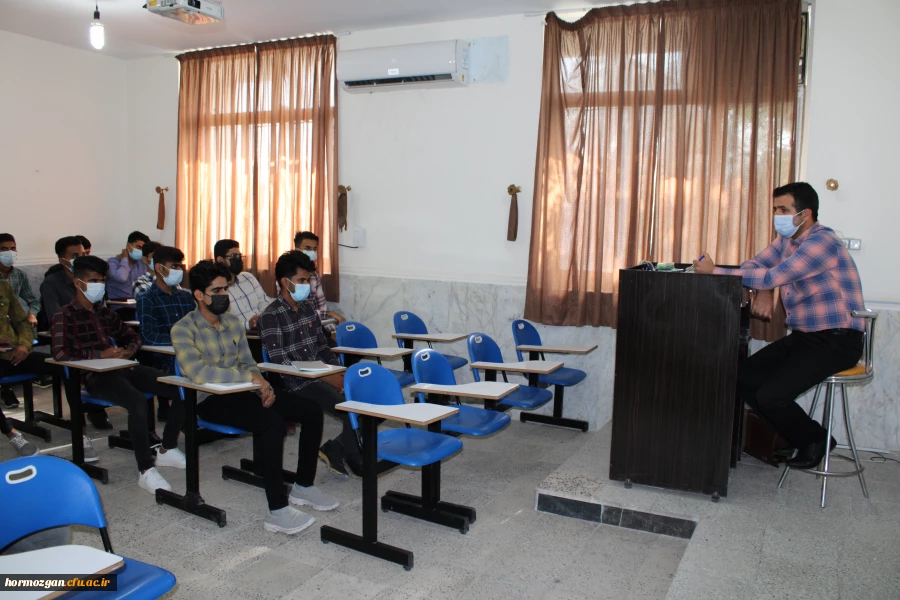 آغاز آموزش حضوری در پردیس های استان هرمزگان به روایت تصویر 3