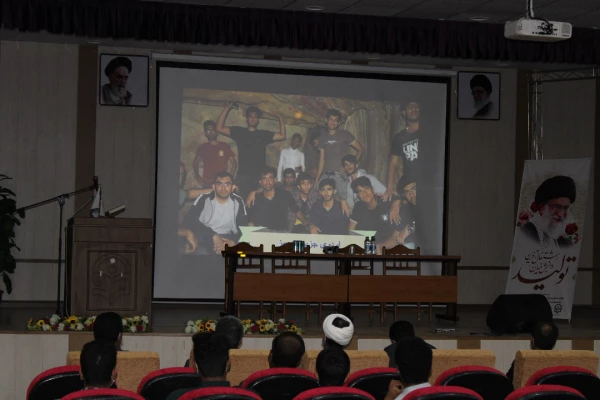 نشست صمیمی حضوری مدیریت امور پردیس های استان هرمزگان  با دانشجومعلمان 9