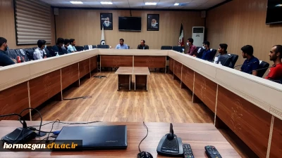 جلسه سرپرستان سراهای پردیس شهید بهشتی با نمایندگان سراها به روایت تصویر