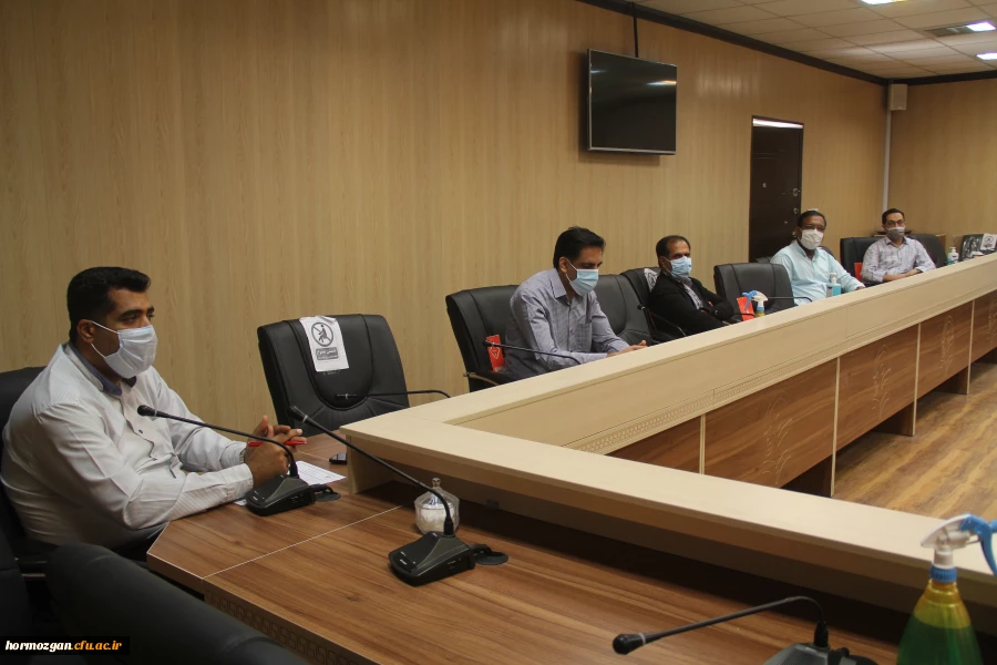  دومین نشست شورای مدیریت دانشگاه فرهنگیان هرمزگان برگزار شد. 4