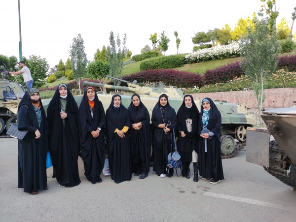 بازدید دانشجویان فعال در نشست های هفتگی کتابخوانی پردیس های استان هرمزگان از نمایشگاه بین المللی کتاب تهران 4