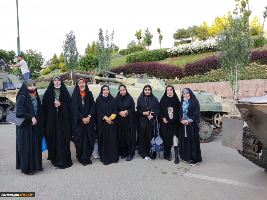 بازدید دانشجویان فعال در نشست های هفتگی کتابخوانی پردیس های استان هرمزگان از نمایشگاه بین المللی کتاب تهران 4