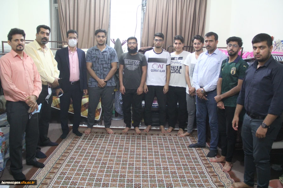 حضور سرپرست مدیریت امورپردیس های استان هرمزگان در جمع دانشجویان ساکن در سراهای دانشجویی پردیس شهید بهشتی 4