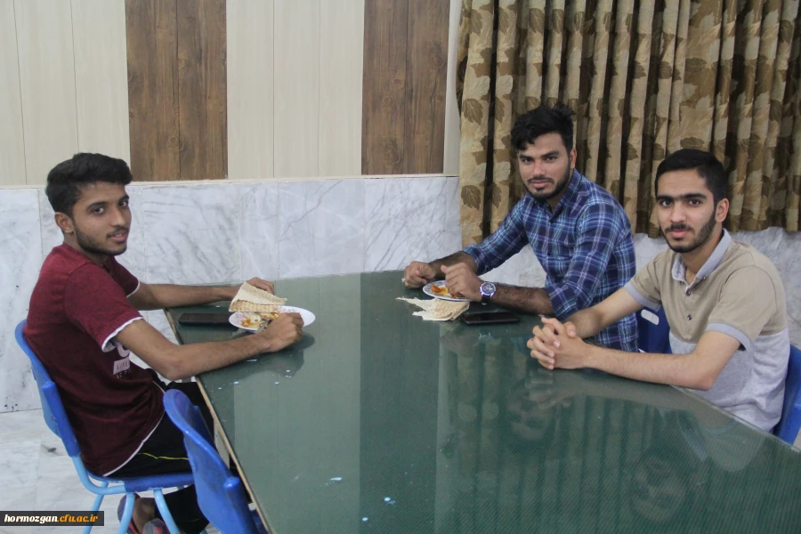 حضور سرپرست مدیریت امورپردیس های استان هرمزگان در جمع دانشجویان ساکن در سراهای دانشجویی پردیس شهید بهشتی 8