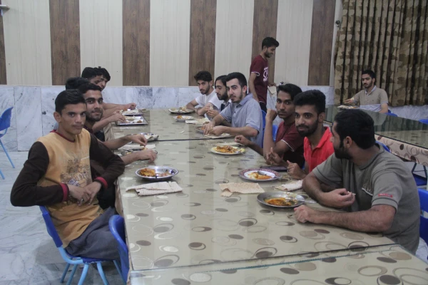 حضور سرپرست مدیریت امورپردیس های استان هرمزگان در جمع دانشجویان ساکن در سراهای دانشجویی پردیس شهید بهشتی 13