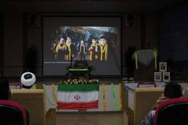 نشست شبی با شهدای دفاع مقدس در دانشگاه فرهنگیان هرمزگان برگزار شد. 5