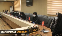 تجلیل از همکاران بازنشسته سال 1400 و 1401  دانشگاه فرهنگیان هرمزگان 9