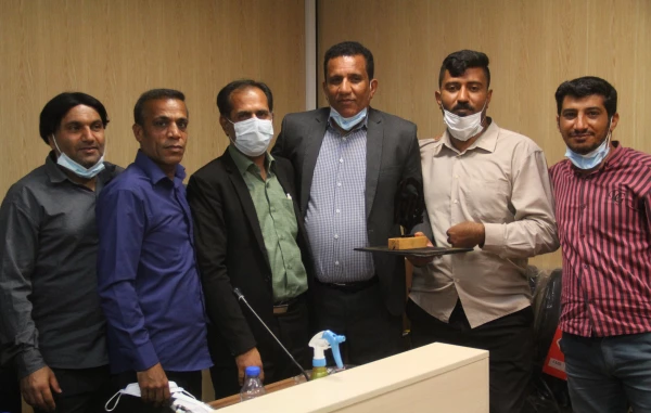 تجلیل از همکاران بازنشسته سال 1400 و 1401  دانشگاه فرهنگیان هرمزگان 10