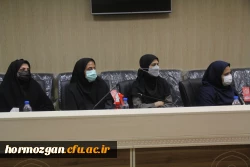 تجلیل از همکاران بازنشسته سال 1400 و 1401  دانشگاه فرهنگیان هرمزگان 11