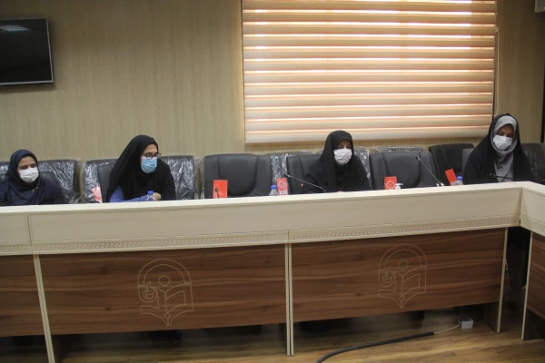 تجلیل از همکاران بازنشسته سال 1400 و 1401  دانشگاه فرهنگیان هرمزگان 12