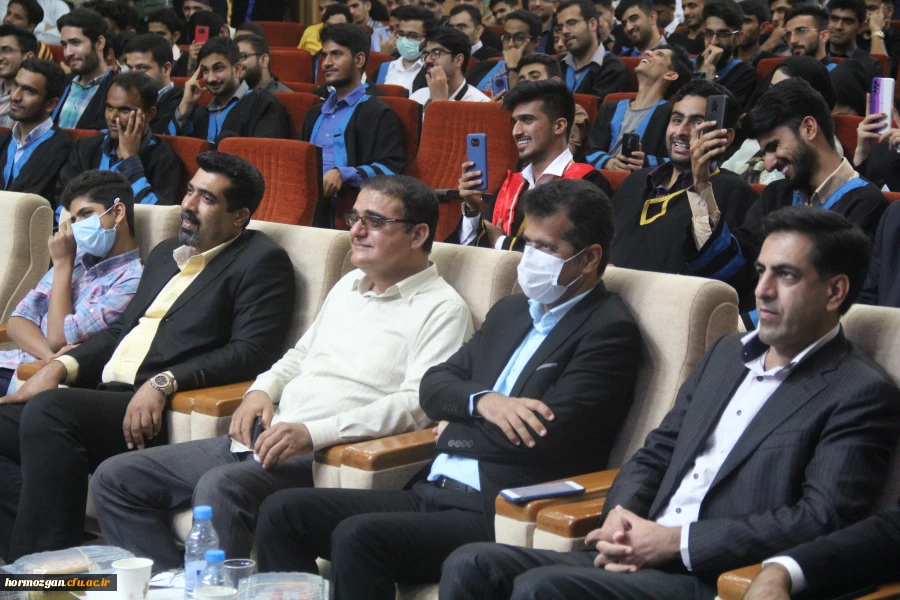 هفتمین آیین دانش آموختگی دانشجویان دانشگاه فرهنگیان هرمزگان برگزارشد. 15