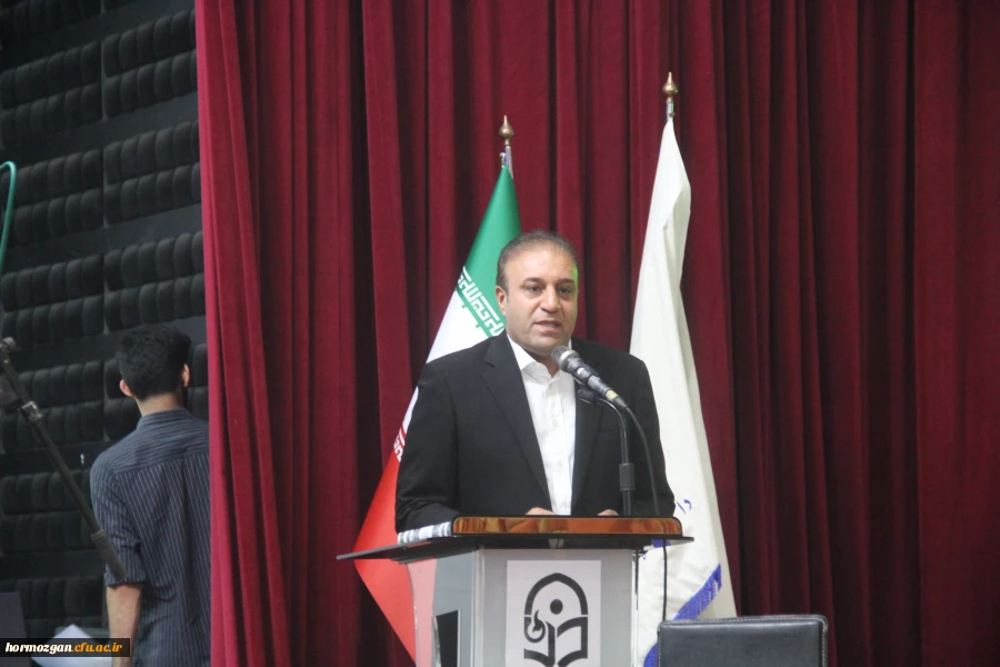 هفتمین آیین دانش آموختگی دانشجویان دانشگاه فرهنگیان هرمزگان برگزارشد. 38