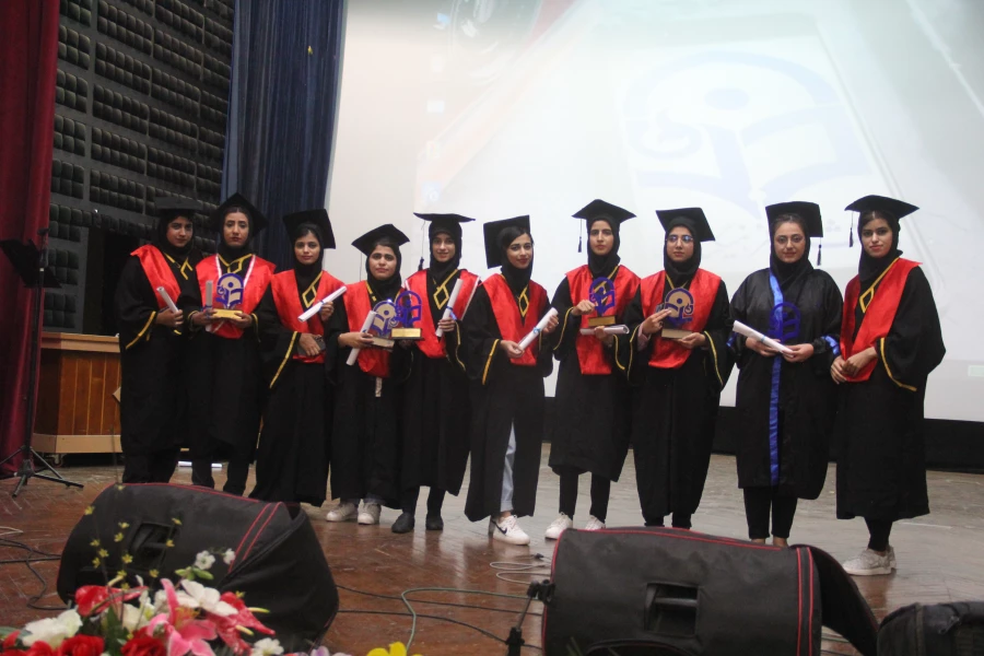 هفتمین آیین دانش آموختگی دانشجویان دانشگاه فرهنگیان هرمزگان برگزارشد. 6