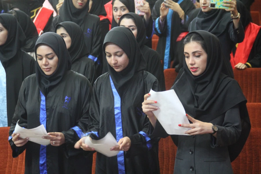 هفتمین آیین دانش آموختگی دانشجویان دانشگاه فرهنگیان هرمزگان برگزارشد. 14