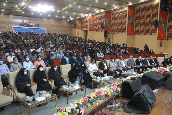 هفتمین آیین دانش آموختگی دانشجویان دانشگاه فرهنگیان هرمزگان برگزارشد. 17