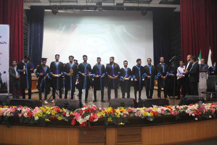 هفتمین آیین دانش آموختگی دانشجویان دانشگاه فرهنگیان هرمزگان برگزارشد. 38