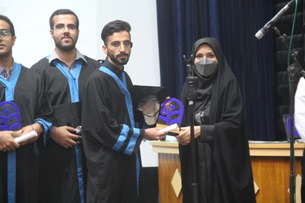 هفتمین آیین دانش آموختگی دانشجویان دانشگاه فرهنگیان هرمزگان برگزارشد. 41