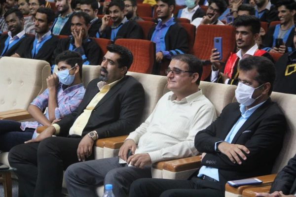 هفتمین آیین دانش آموختگی دانشجویان دانشگاه فرهنگیان هرمزگان برگزارشد. 36