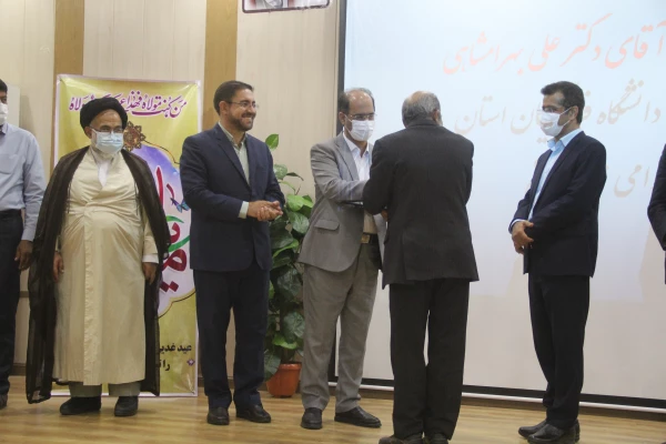 آیین تکریم و معارفه  سرپرست مدیریت امور پردیس های استان هرمزگان 37