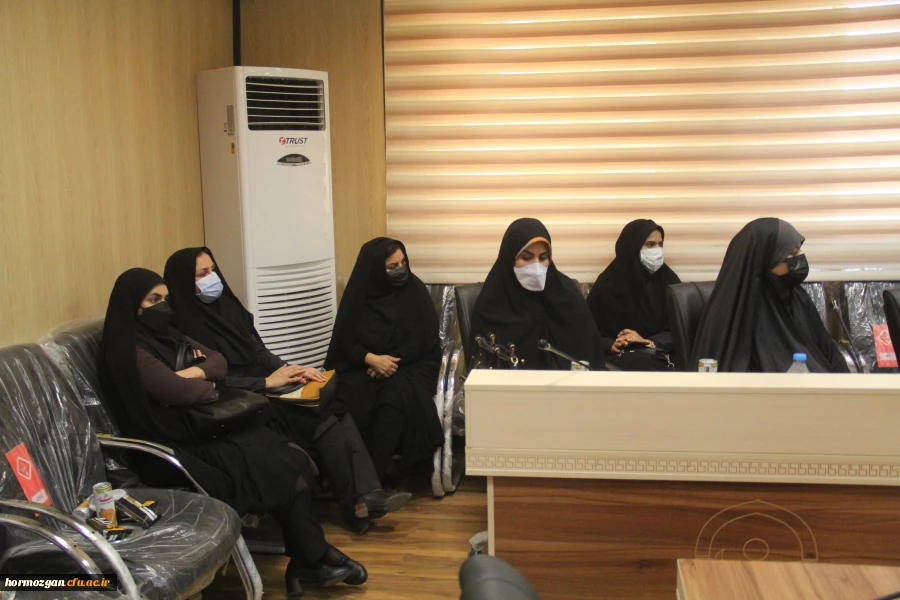 شورای اداری کارکنان در پردیس شهید بهشتی برگزار شد. 9