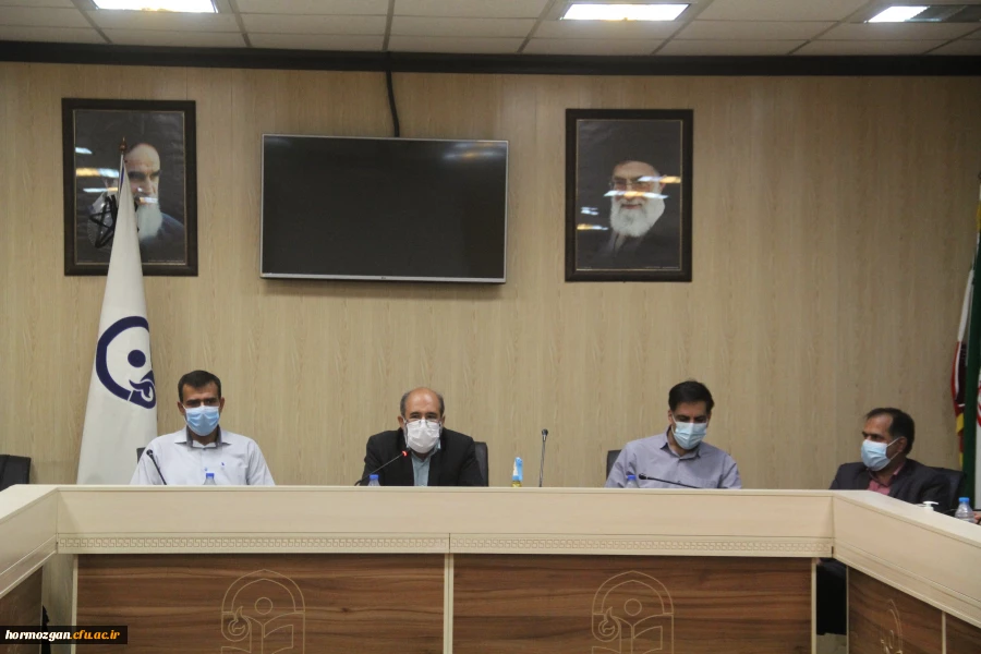 شورای اداری کارکنان در پردیس شهید بهشتی برگزار شد. 10