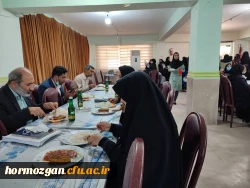 نشست صمیمی مدیریت پردیس های استان هرمزگان با دانشجو معلمان 9