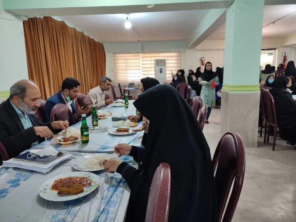 نشست صمیمی مدیریت پردیس های استان هرمزگان با دانشجو معلمان 9