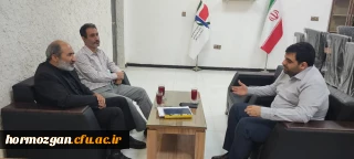   دیدار رئیس دانشگاه فرهنگیان استان هرمزگان با فرمانده ناحیه بسیج دانشجویی استان