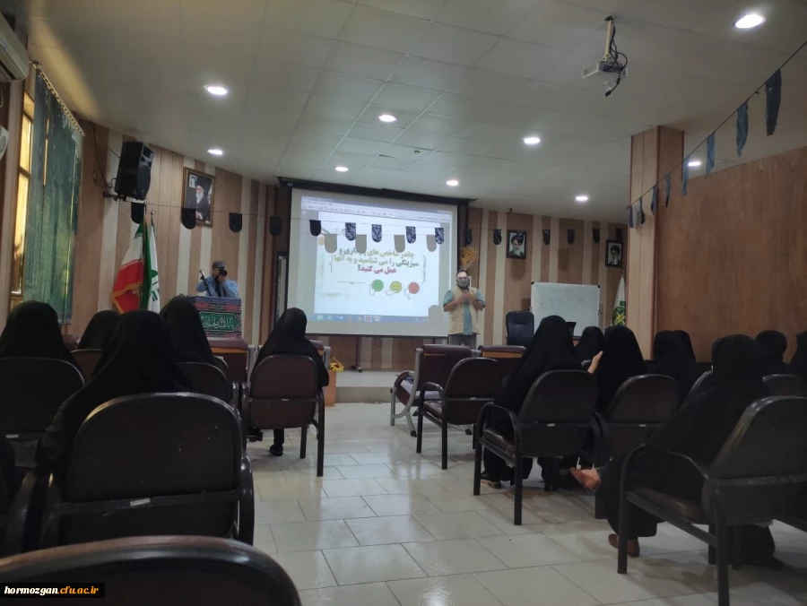 بازدیدهای علمی دانشجویان ورودی 98 پردیس شهید بهشتی و فاطمه الزهرا از پارک علم و فناوری هرمزگان، کانون پرورش فکری کودکان و نوجوانان و اداره کل حفاظت محیط زیست  2