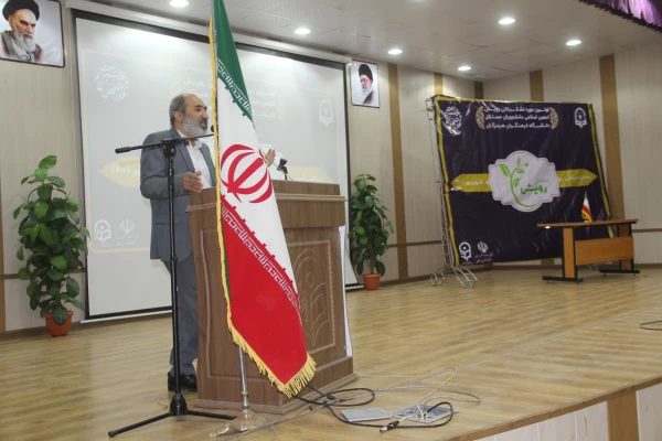 نخستین دوره تشکیلاتی رویش توسط انجمن اسلامی دانشجویان مستقل دانشگاه فرهنگیان هرمزگان در بندرعباس برگزار گردید. 4