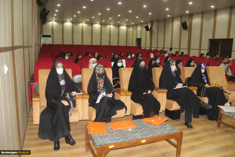 نخستین دوره تشکیلاتی رویش توسط انجمن اسلامی دانشجویان مستقل دانشگاه فرهنگیان هرمزگان در بندرعباس برگزار گردید. 10