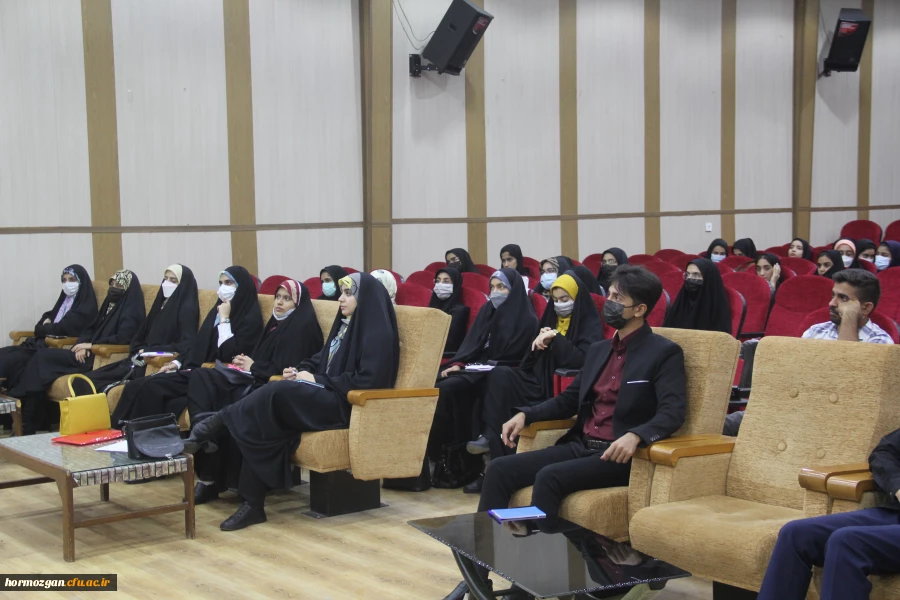 نخستین دوره تشکیلاتی رویش توسط انجمن اسلامی دانشجویان مستقل دانشگاه فرهنگیان هرمزگان در بندرعباس برگزار گردید. 15