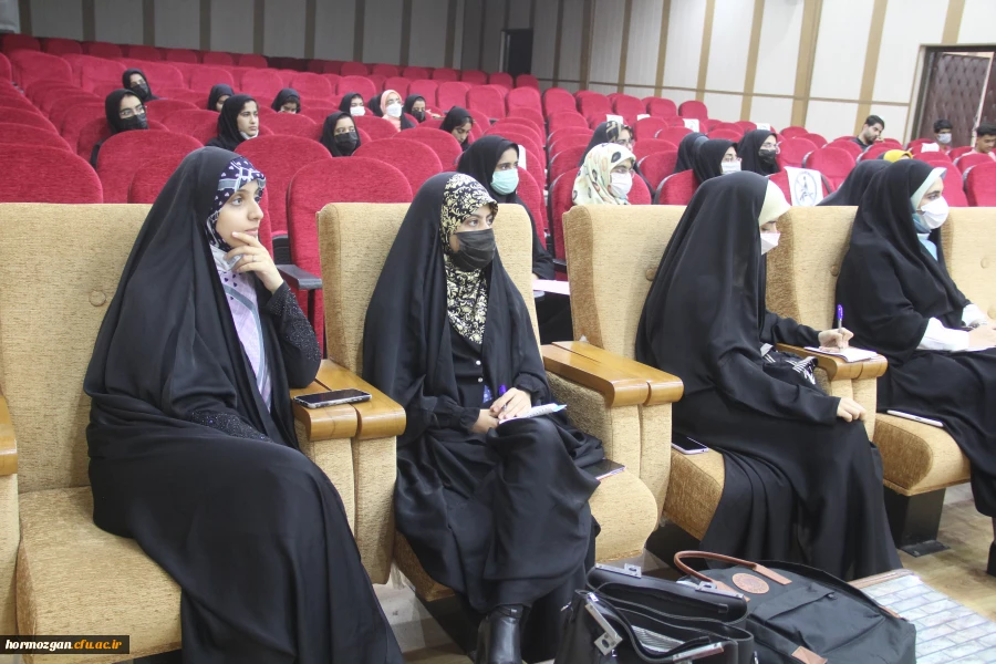 نخستین دوره تشکیلاتی رویش توسط انجمن اسلامی دانشجویان مستقل دانشگاه فرهنگیان هرمزگان در بندرعباس برگزار گردید. 16