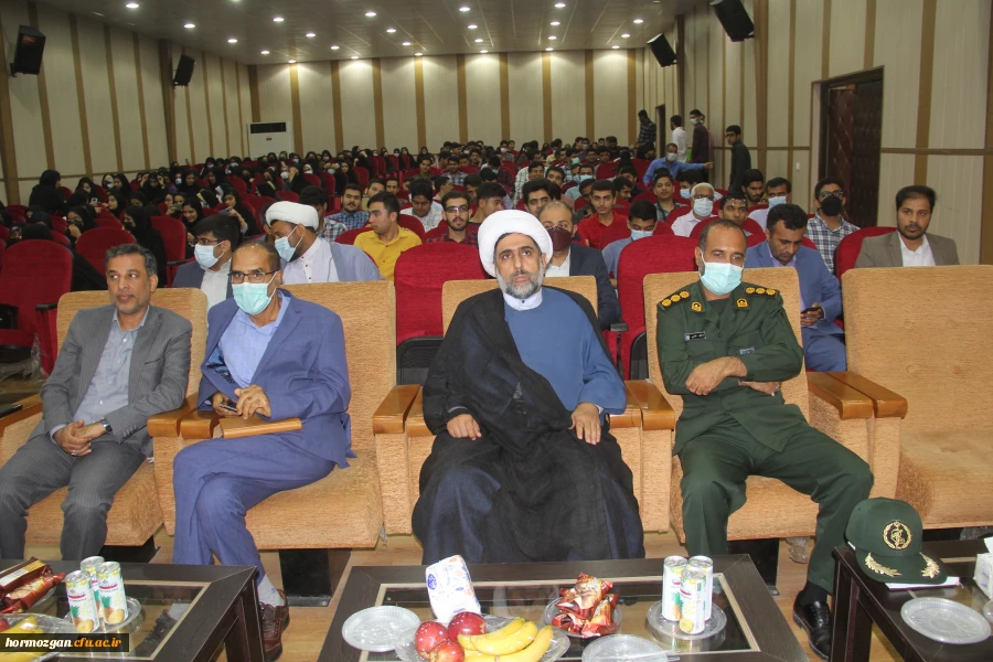  برگزاری آیین استقبال از نو دانشجو معلمان ورودی 1401 دانشگاه فرهنگیان هرمزگان 15