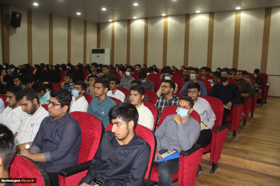  برگزاری آیین استقبال از نو دانشجو معلمان ورودی 1401 دانشگاه فرهنگیان هرمزگان 30