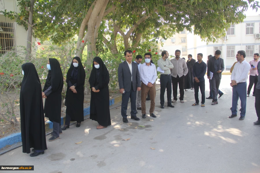  تجمع اساتید ،کارمندان و دانشجویان دانشگاه فرهنگیان هرمزگان در محکومیت حمله تروریستی خونین حرم مطهر احمدابن موسی(ع) شیراز و اغتشاشات اخیر  3