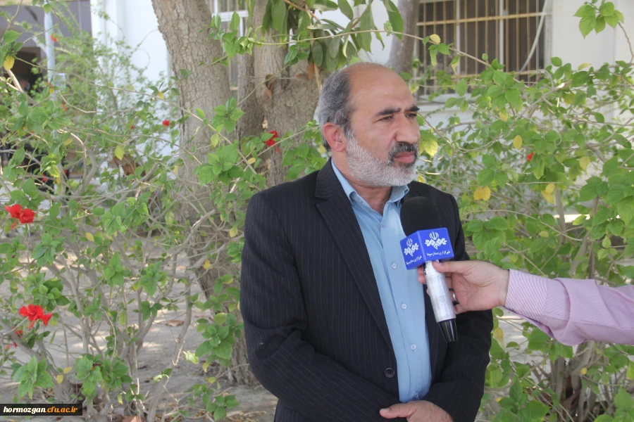  تجمع اساتید ،کارمندان و دانشجویان دانشگاه فرهنگیان هرمزگان در محکومیت حمله تروریستی خونین حرم مطهر احمدابن موسی(ع) شیراز و اغتشاشات اخیر  6