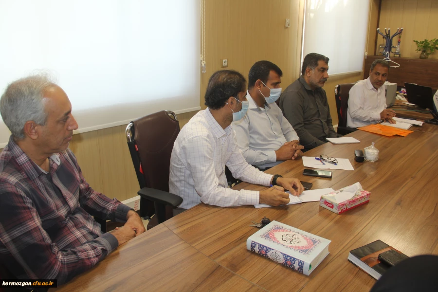   نشست کمیته تغذیه دانشگاه فرهنگیان هرمزگان برگزار شد. 3