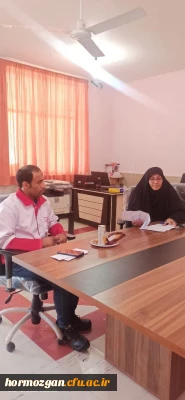  نشست سرپرست دانشگاه رودان با مسئولین هلال احمر شهرستان رودان جهت معرفی دانشجویان دانشگاه فرهنگیان ، همکاری وایجاد کانون هلال احمر دانشگاه