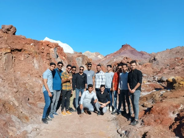 به همت شورای صنفی و انجمن ورزشی در (جزیره هرمز) برگزار گردید. 5