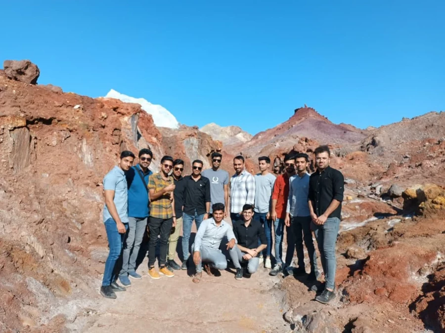 به همت شورای صنفی و انجمن ورزشی در (جزیره هرمز) برگزار گردید. 5