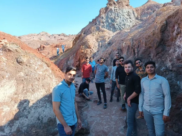 به همت شورای صنفی و انجمن ورزشی در (جزیره هرمز) برگزار گردید. 6