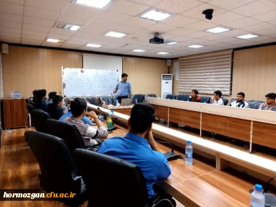 کارگاه  ((مسئله یابی، حل و ارائه راهکار  )) در دانشگاه فرهنگیان هرمزگان برگزار گردید