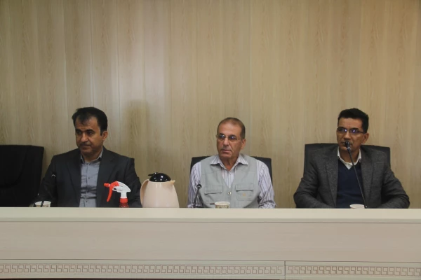  انتخاب چهارمین دوره مدیران گروه در دانشگاه فرهنگیان هرمزگان همزمان با سراسر کشور با حضور مدیر امور پردیس های استان و اعضای هیئت علمی و مدرسان رسمی دانشگاه برگزار گردید. 8