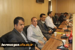  انتخاب چهارمین دوره مدیران گروه در دانشگاه فرهنگیان هرمزگان همزمان با سراسر کشور با حضور مدیر امور پردیس های استان و اعضای هیئت علمی و مدرسان رسمی دانشگاه برگزار گردید. 10