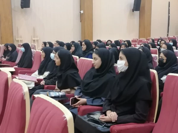 سلسله کارگاه های علمی - آموزشی آسیب های اجتماعی باموضوع پیشگیری از اعتیاد و با مشارکت پلیس مواد مخدر وکانون  همیاران سلامت توسط مرکز مشاوره دانشگاه فرهنگیان هرمزگان 4